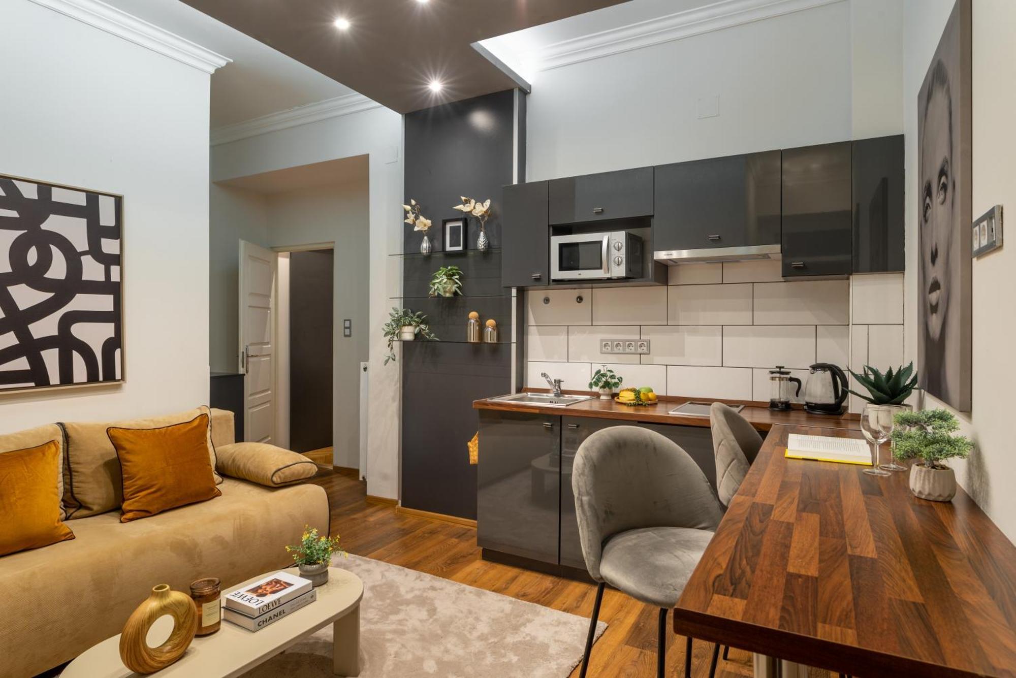 Chic Central 1Br Retreat Near New York Cafe With View Budapest Exterior foto