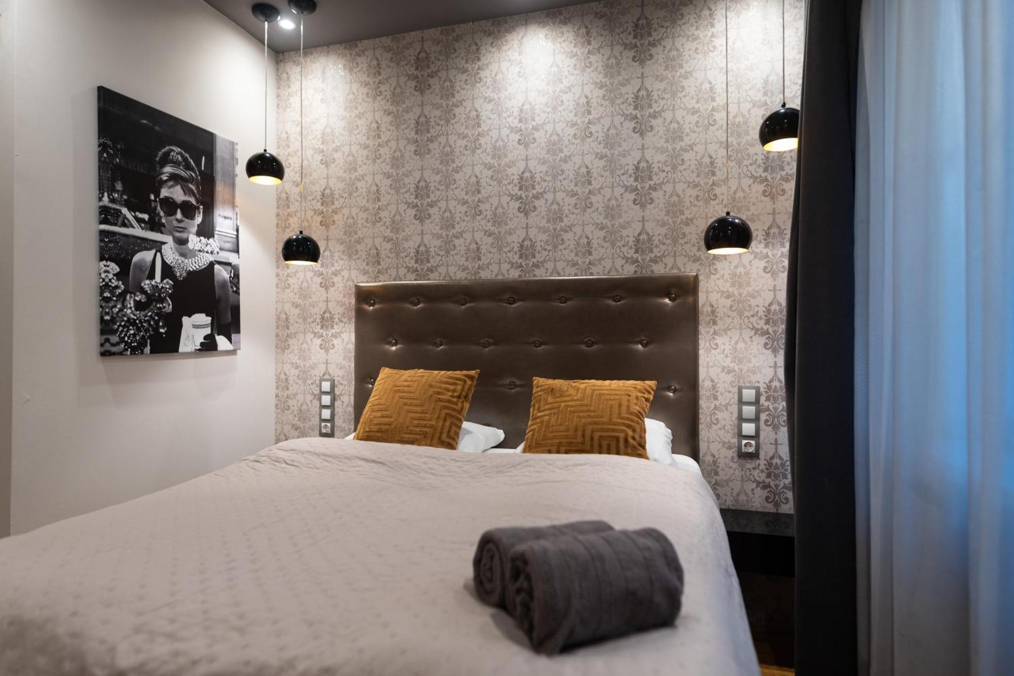 Chic Central 1Br Retreat Near New York Cafe With View Budapest Exterior foto